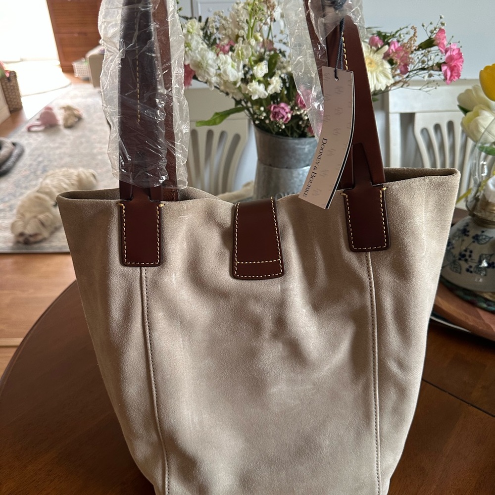Dooney and Bourke north south shopper - Picture 2 of 7